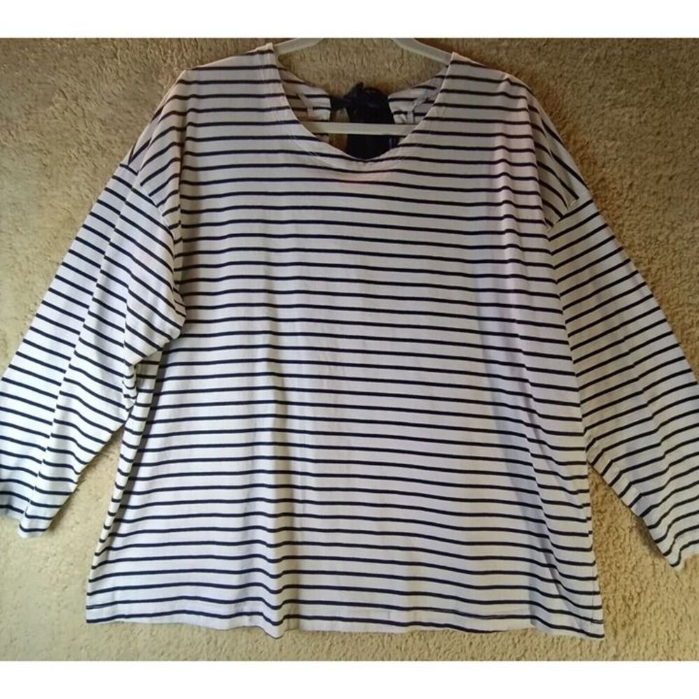 JUNAROSE Women's Size L  Long Sleeve Striped Stretchy Top Black Ribbon Closure